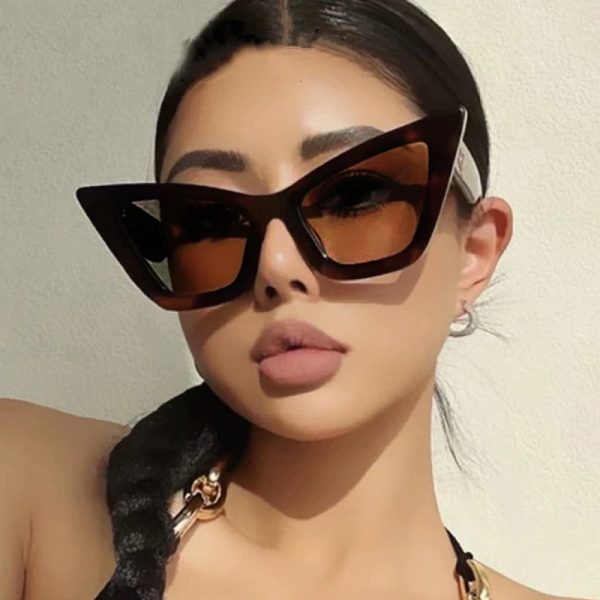 So Chic Oversize Cat Sunglasses